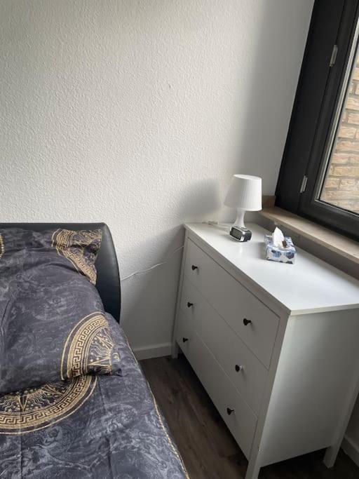 Gemutlich Und Moderne Wohnung In Düsseldorf Exterior foto